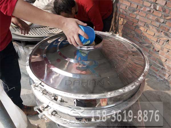 芝麻妖精视频在哪个网址播放