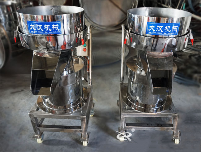 450型过滤筛机实拍：单层过滤筛过滤，多用于液体物料的使用。